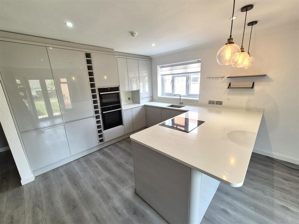 House in Poole, Alderney - More