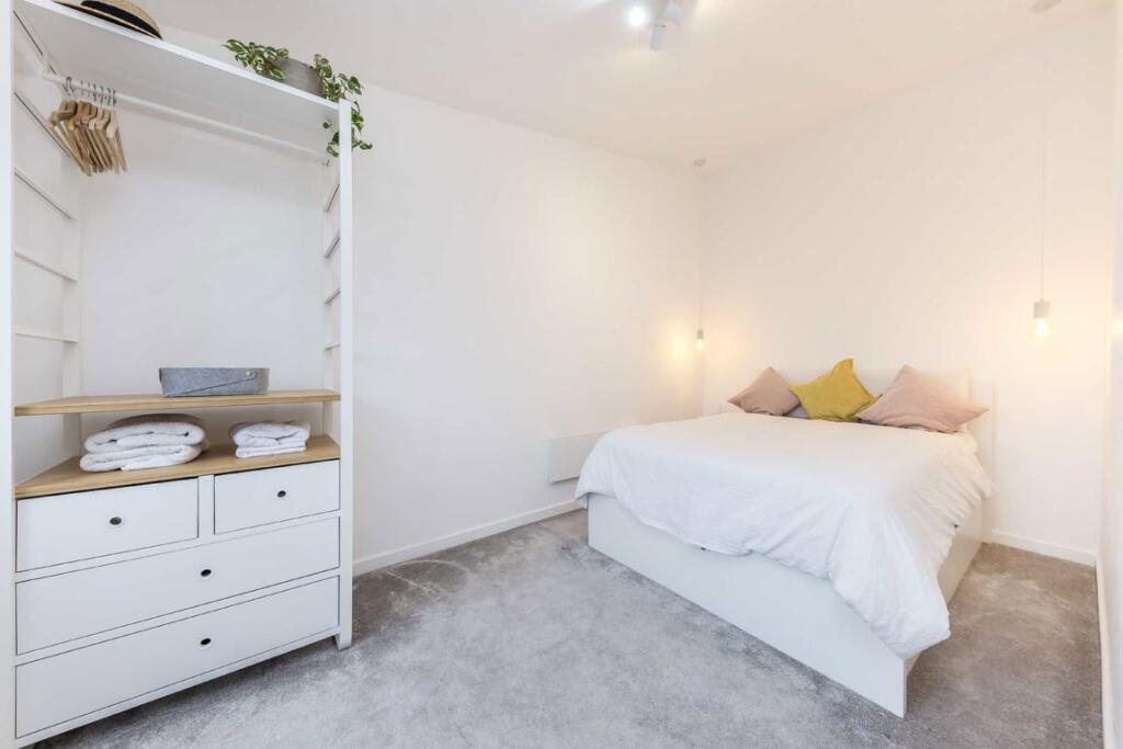 Apartment in London - More