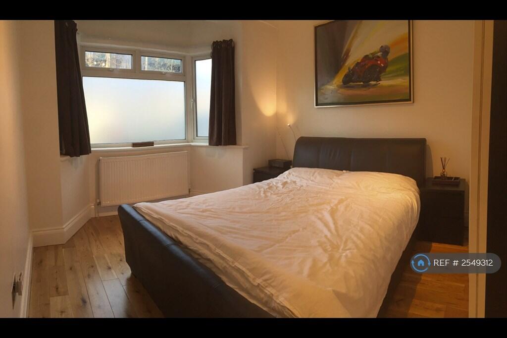 Apartment in London - View 4