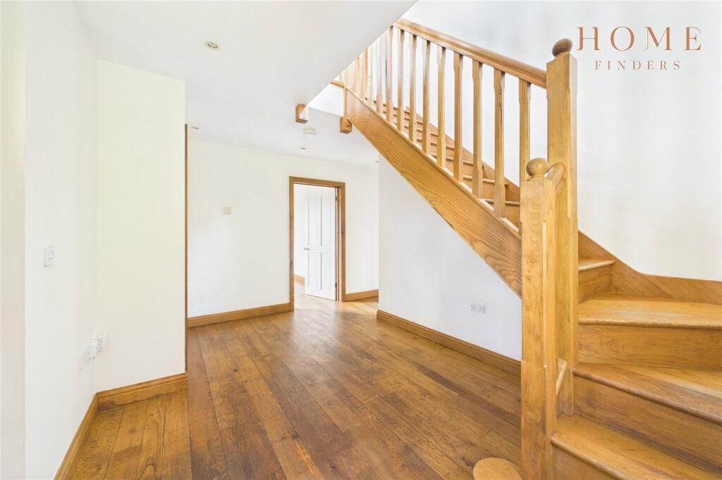 House in Tockenham - View 3