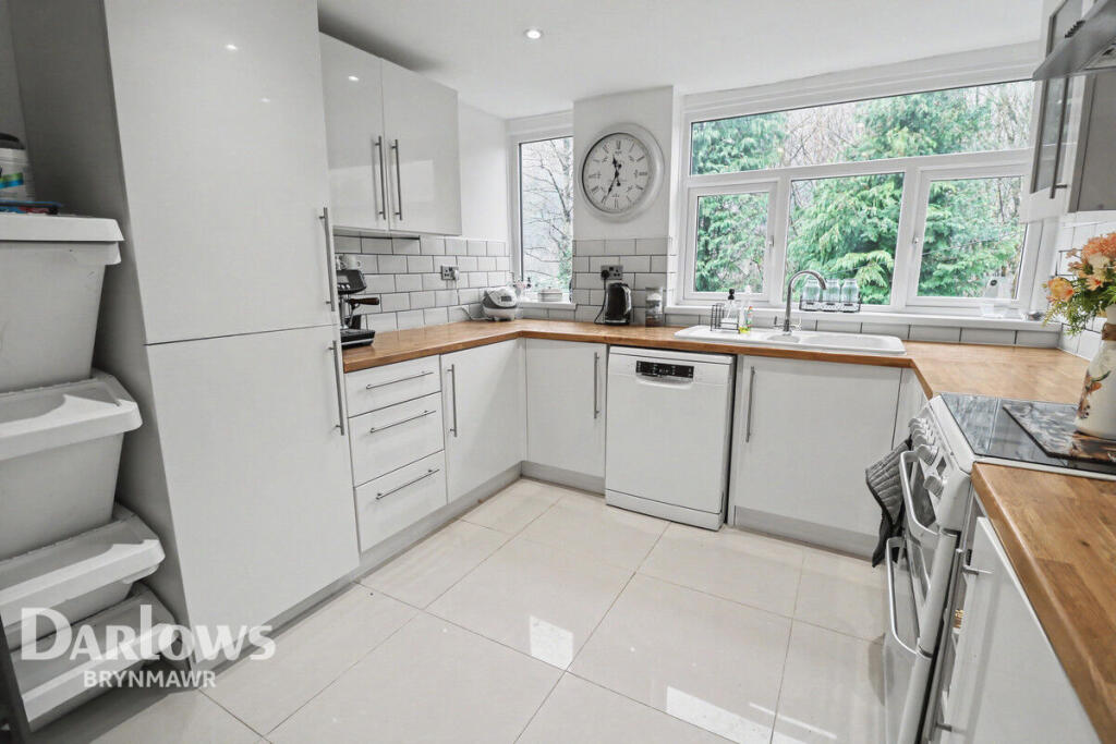 House in Abertillery - View 3