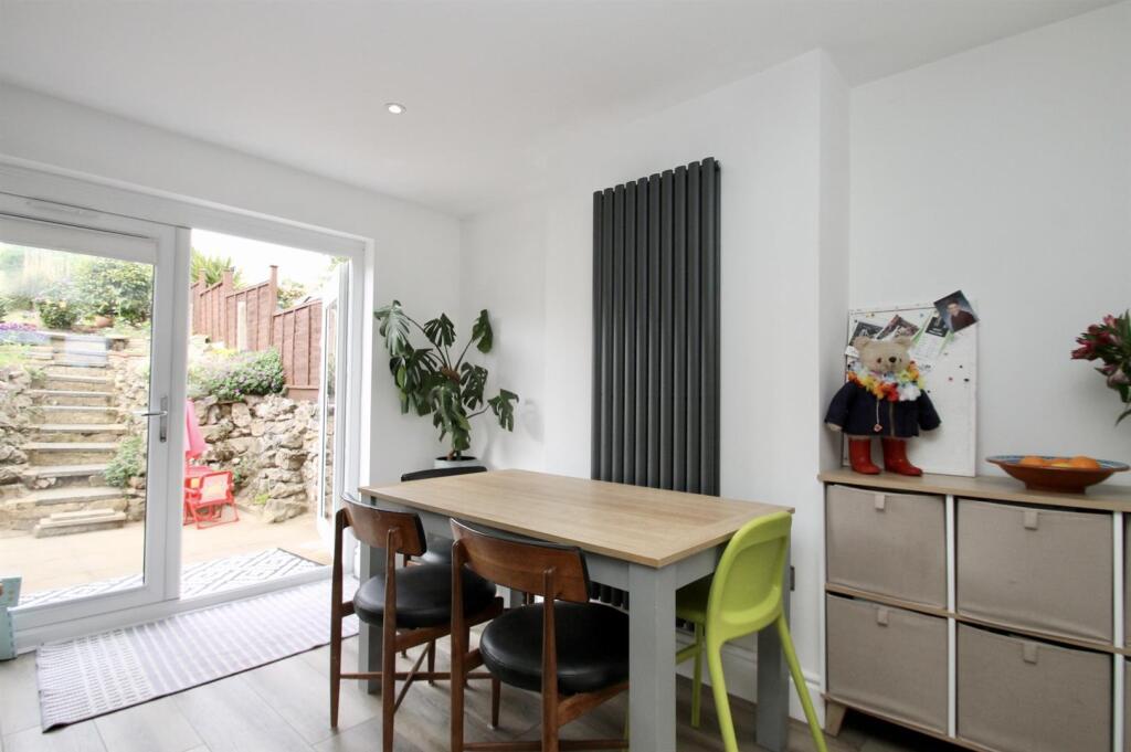 Fernleigh Rise, Ditton, ME20 6BP photo 4