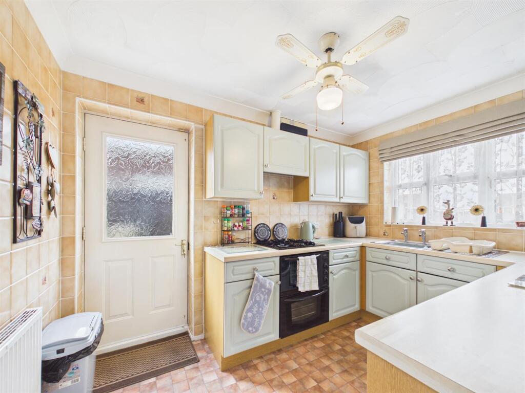 House in East Lindsey, Mablethorpe, Mablethorpe and Sutton - View 5