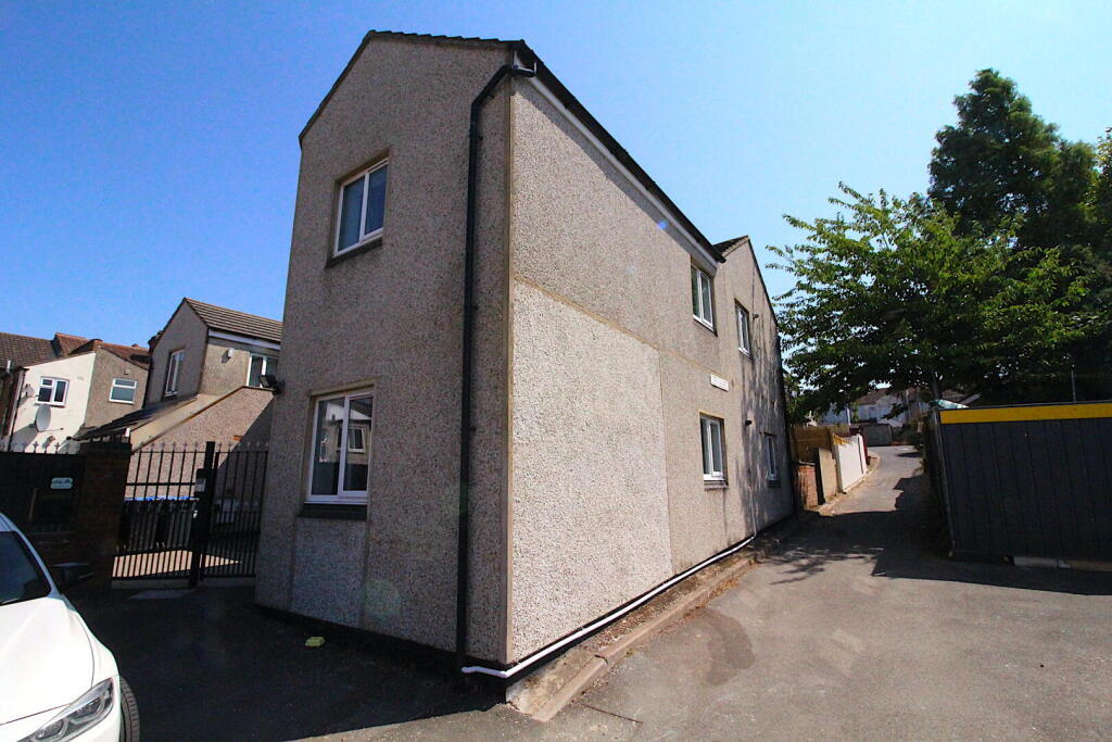 Property photo 8