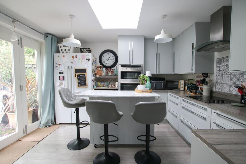 Brook Close, Wokingham, RG41 - View 2