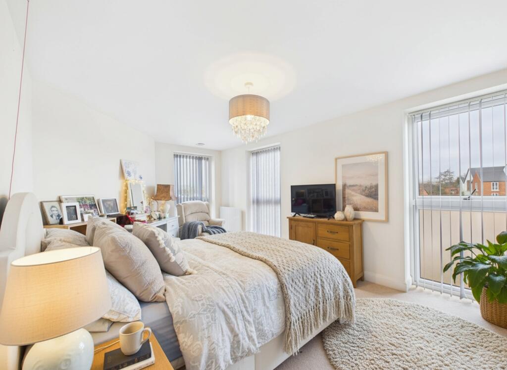 Austen Place, Alton, Hampshire, GU34 photo 4