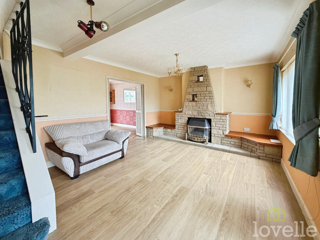 Birchwood Avenue, Lincoln, LN6 photo 2
