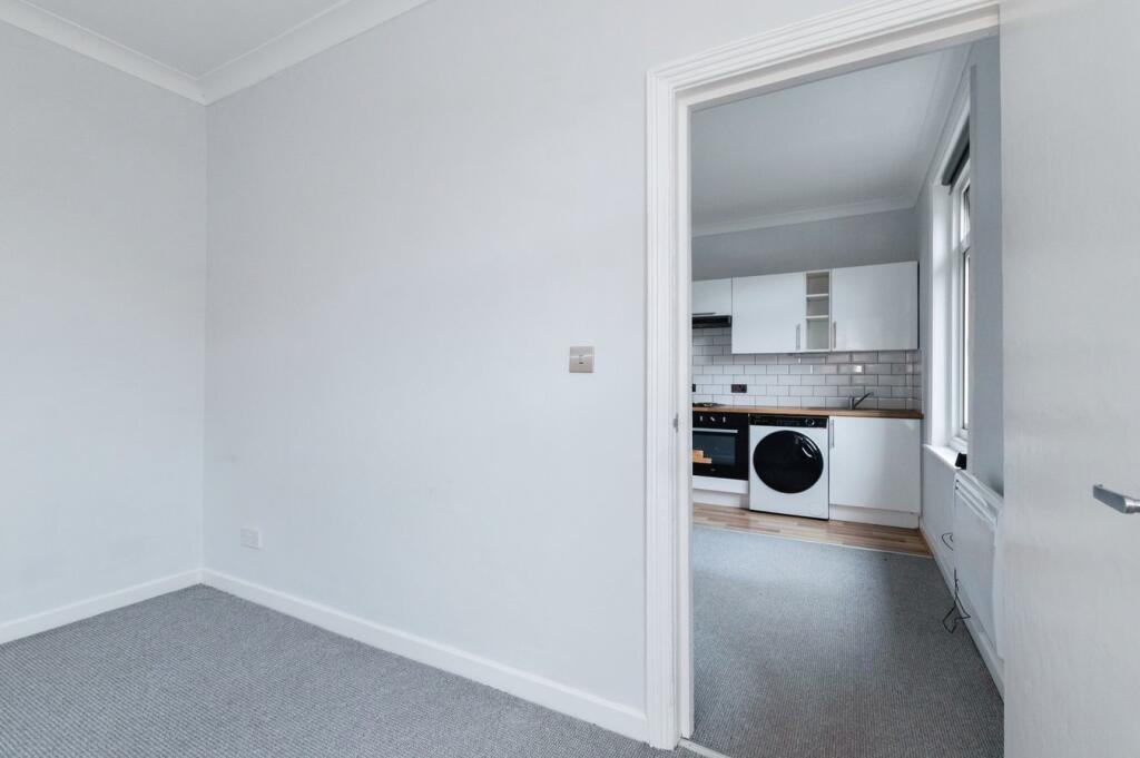 Apartment in Bournemouth - View 5