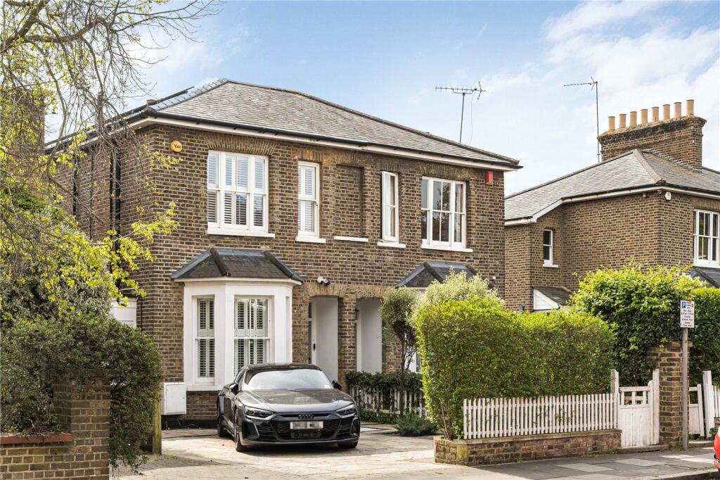 Main image of property: The Grove, London, W5