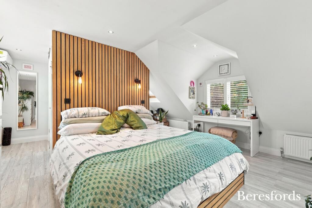 House in London, Corbets Tey - More