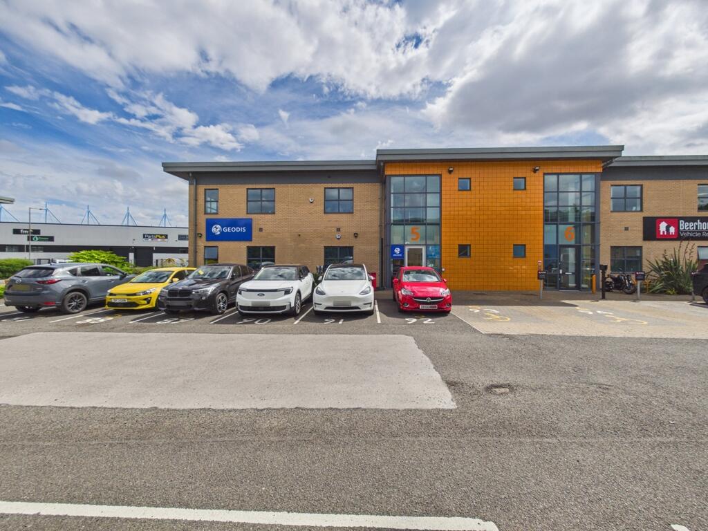 Main image of property: Ground Floor, Unit 5 Bridge View, Henry Boot Way, Hull, East Riding Of Yorkshire, HU4 7DW