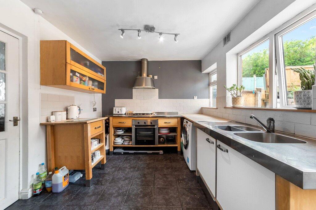 House in Birmingham, West Midlands - View 4