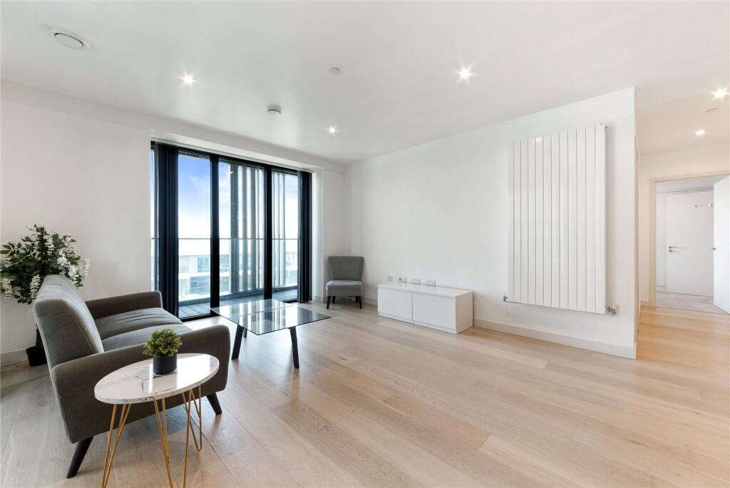 Marco Polo Tower, 6 Bonnet Street, E16 photo 2