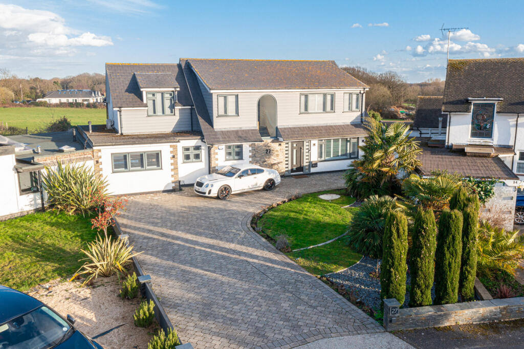 Main image of property: Haresland Close, Benfleet, SS7