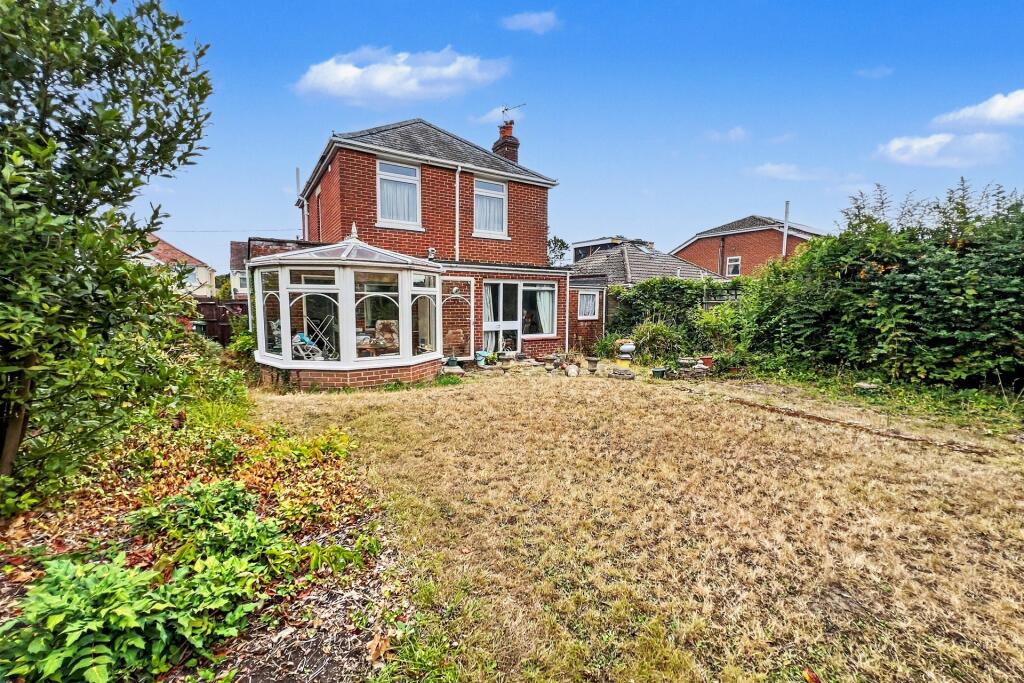 Chandlers Ford photo 2