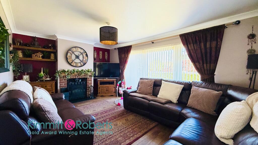 Normanby Close, County Durham, SR7 0EE photo 2