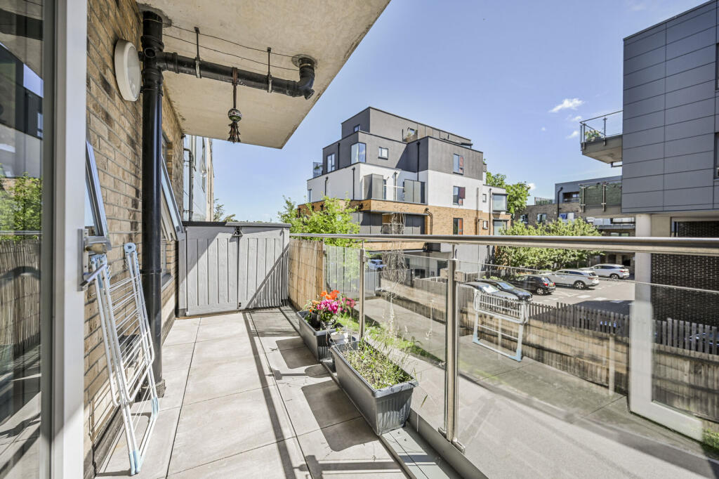 Apartment in London - View 4