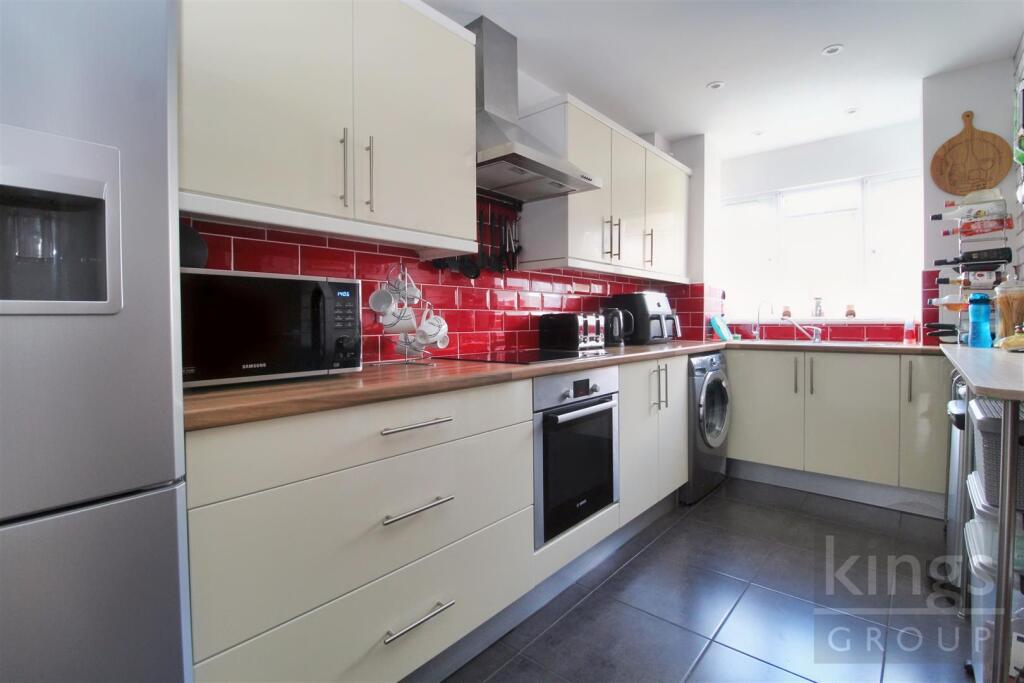 House in Enfield - View 4
