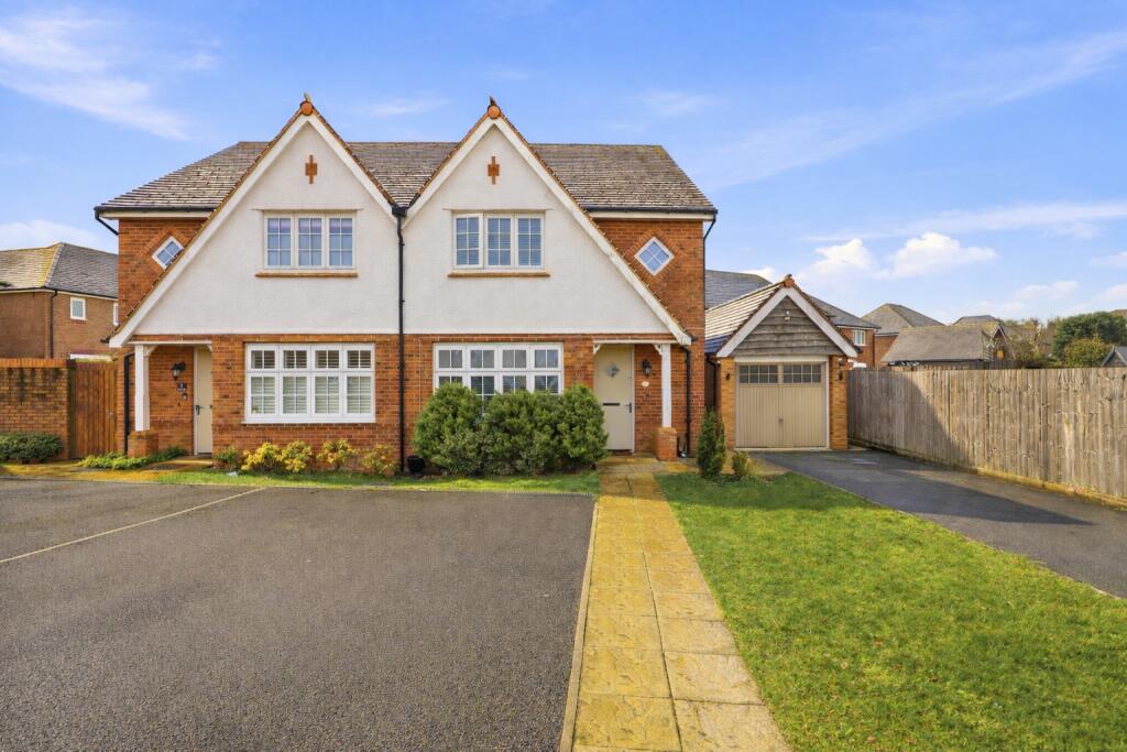 Main image of property: Swallow Mead, Caddington, Luton, Bedfordshire, LU1