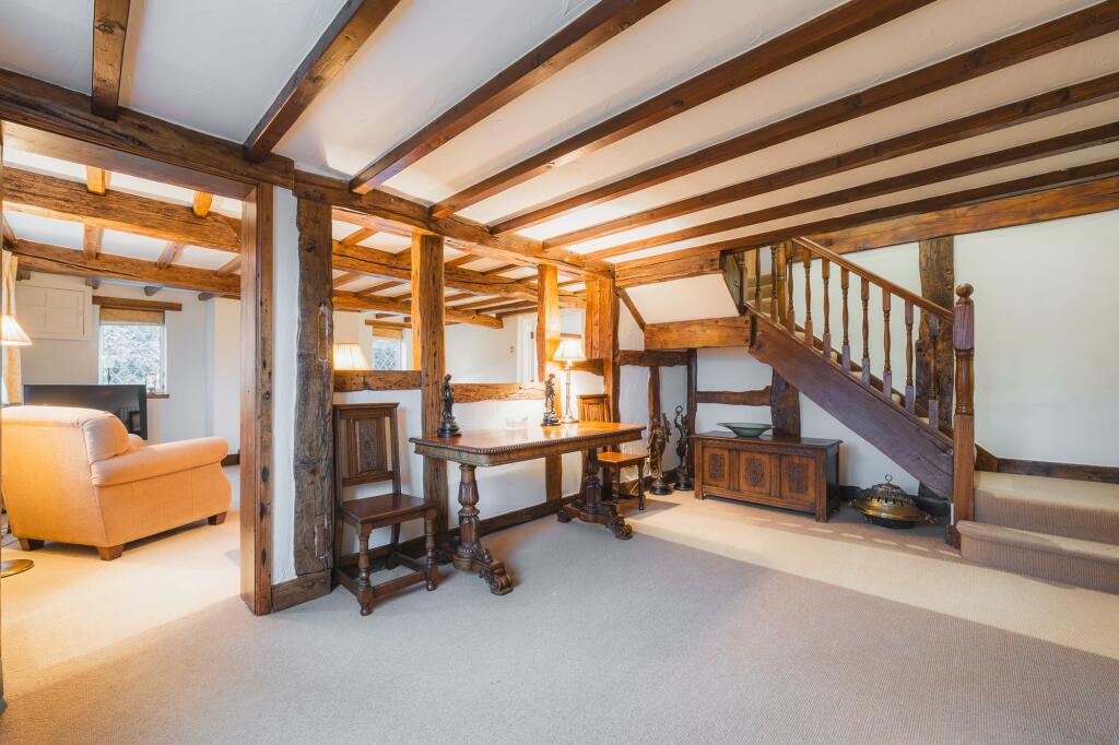 Rose Cottage, Eaton - 4340 square feet of accommodation photo 4