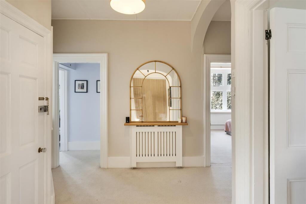 Apartment in Bristol, Sneyd Park - More
