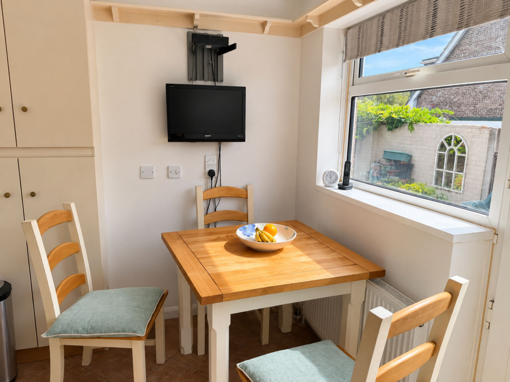 House in Poole, Lower Parkstone - View 4