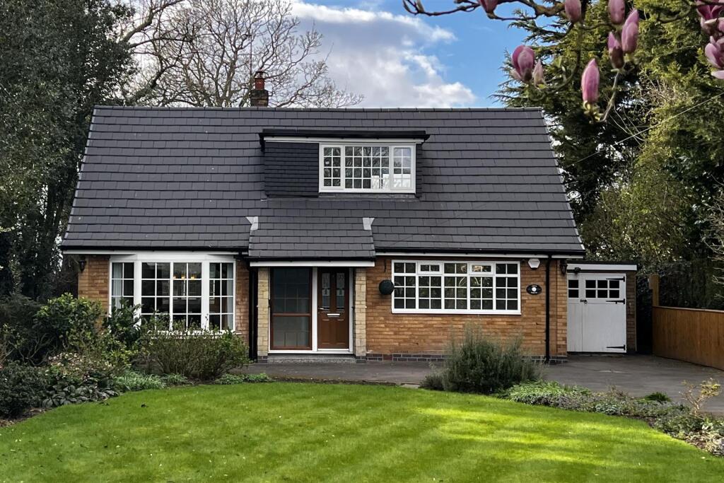 Main image of property: Yorkshire Side, Eastoft