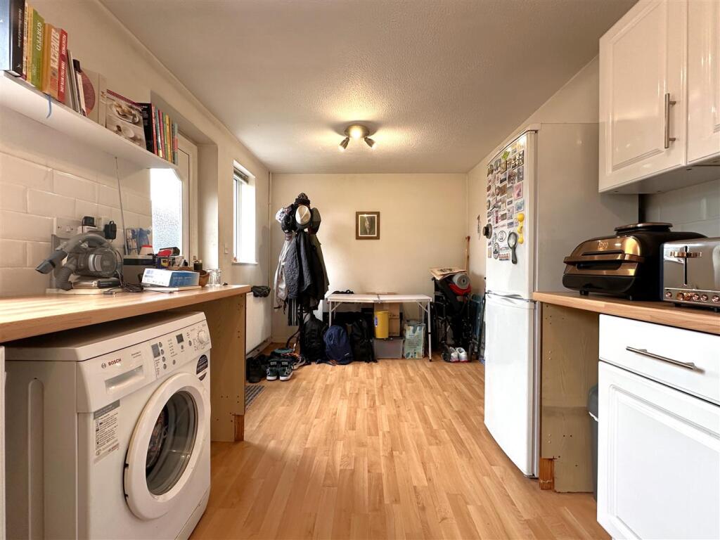 House in Nottingham - View 5