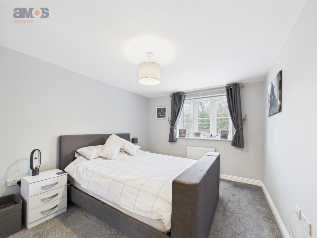 Manna Heights, London Road, Benfleet, Essex photo 3