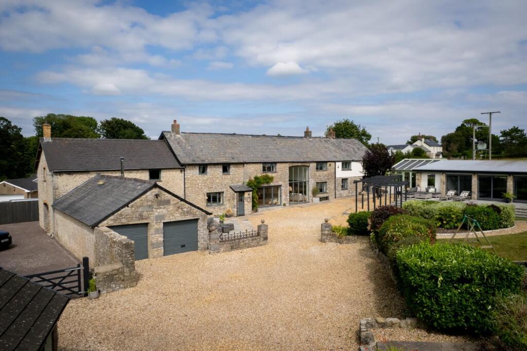 Main image of property: Sgubor, Fonmon, Vale Of Glamorgan, CF62 3BJ