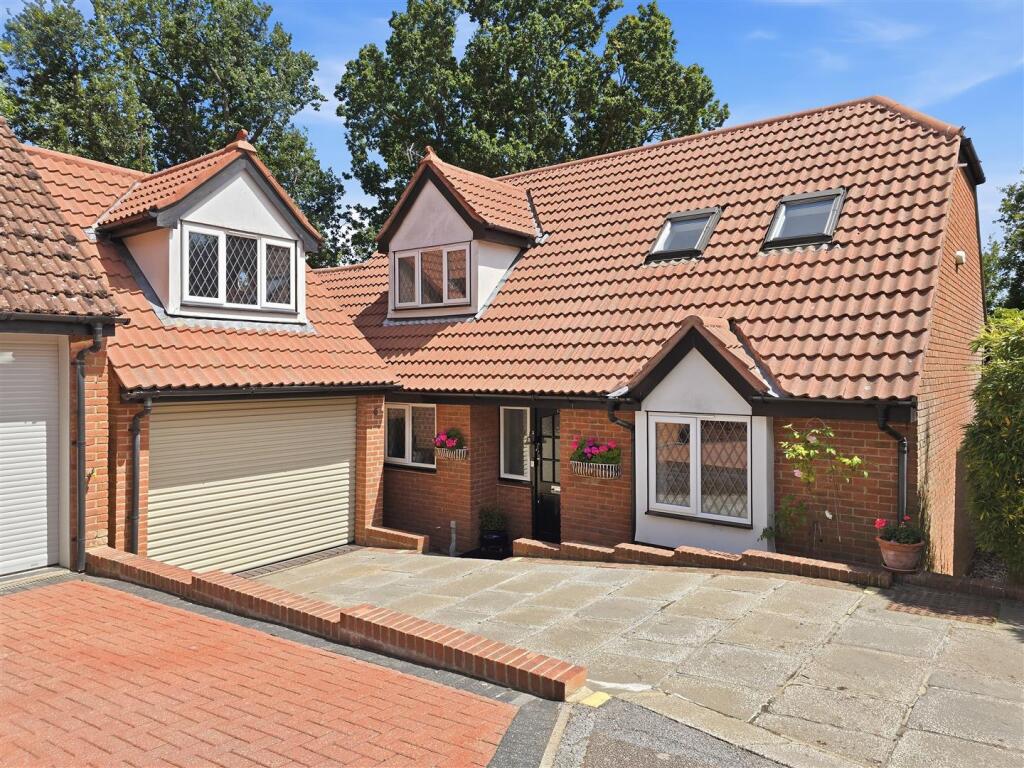 Main image of property: Leefe Way, Cuffley