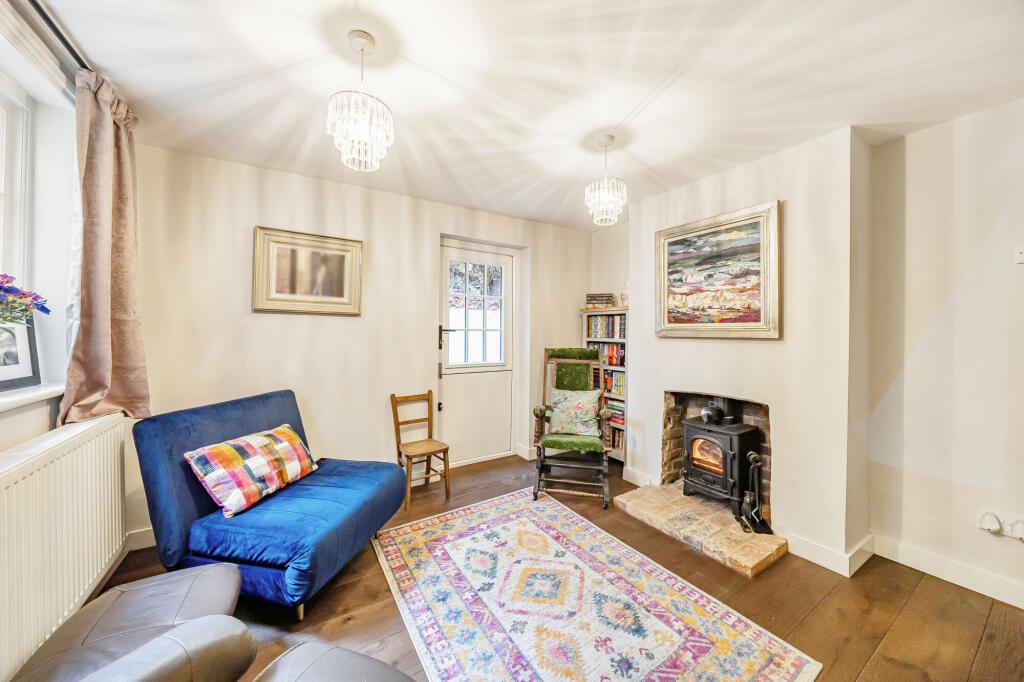 Bourne Grove, Lower Bourne, Farnham, GU10 - View 3
