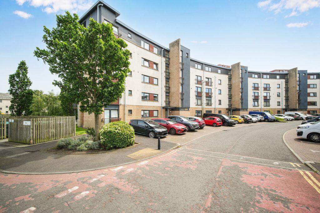 Main image of property: Flat 7, 10 East Pilton Farm Crescent, Edinburgh, EH5 2GH