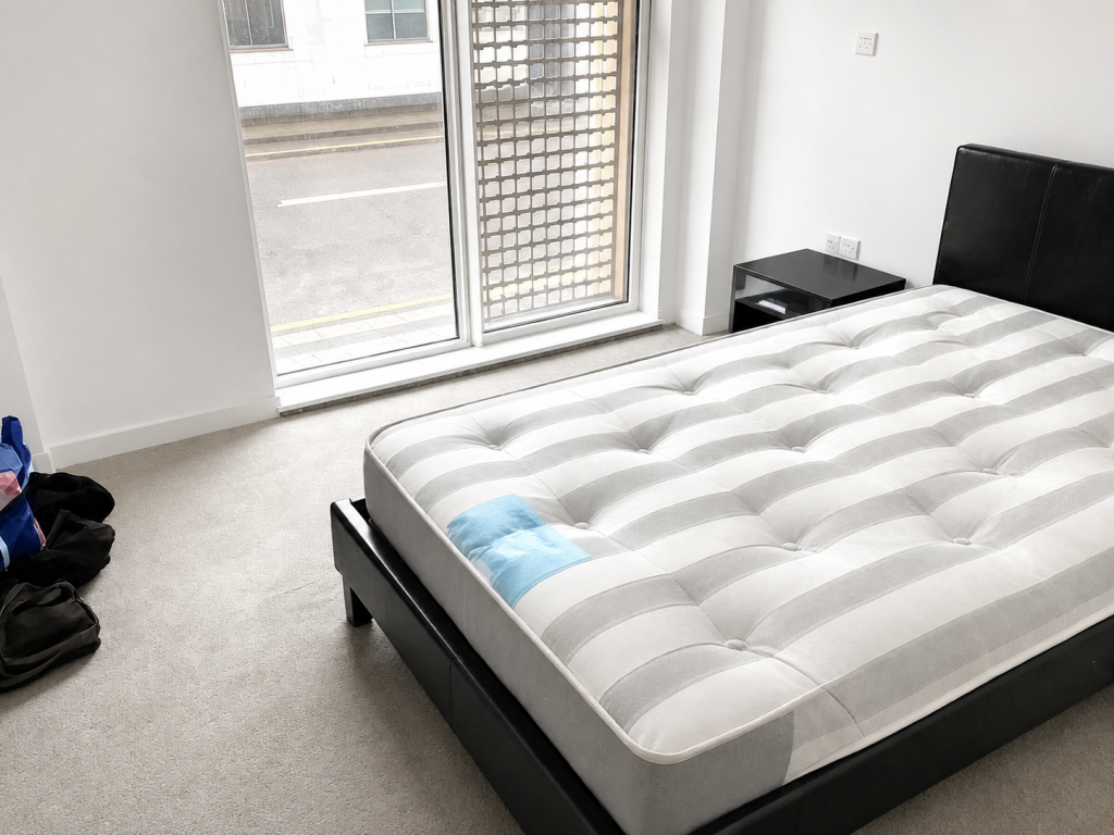 Apartment in Manchester, Greater Manchester - View 4