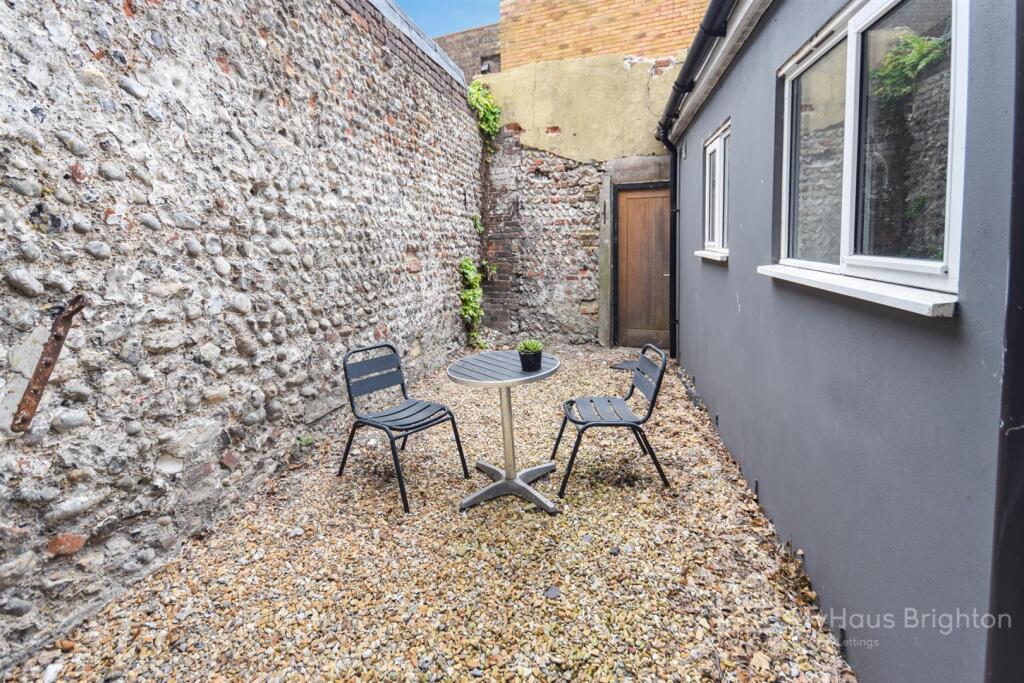 Egremont Place, Kemptown, Brighton - View 4