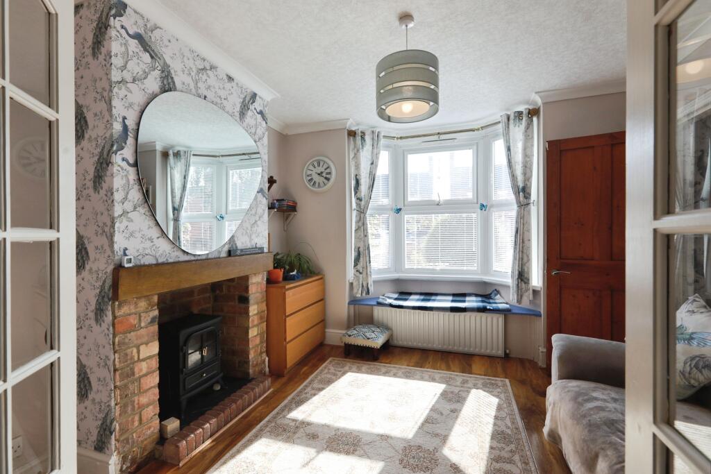 House in Evesham, Hampton - More