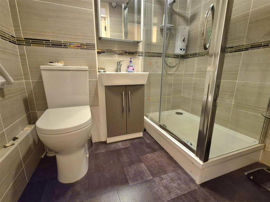 Apartment in Coventry, West Midlands - More