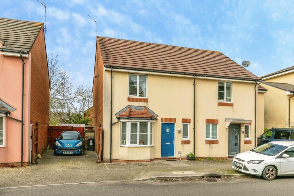 Main image of property: Finisterre Parade, Portishead, Bristol, Somerset, BS20