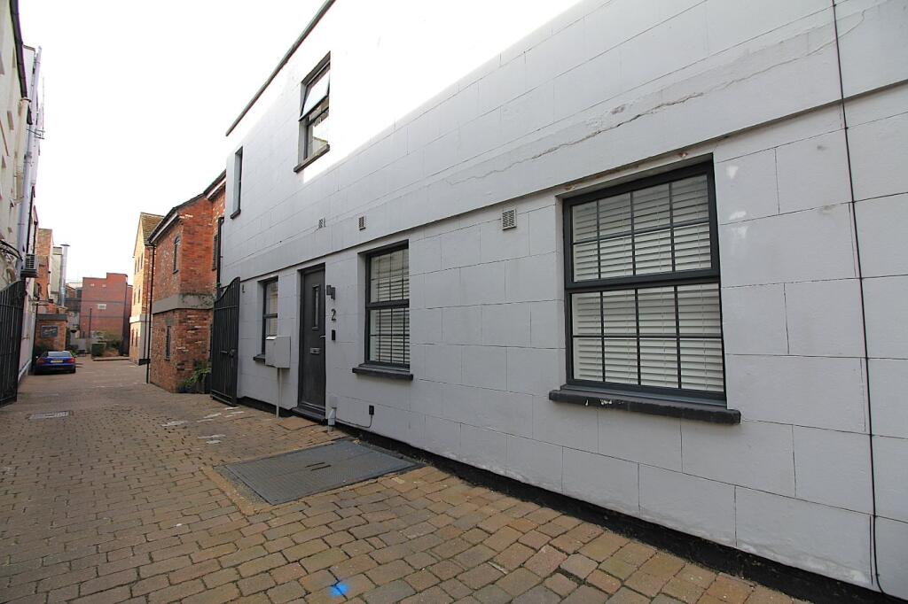 Main image of property: Albion Street, Cheltenham, Gloucestershire, GL52