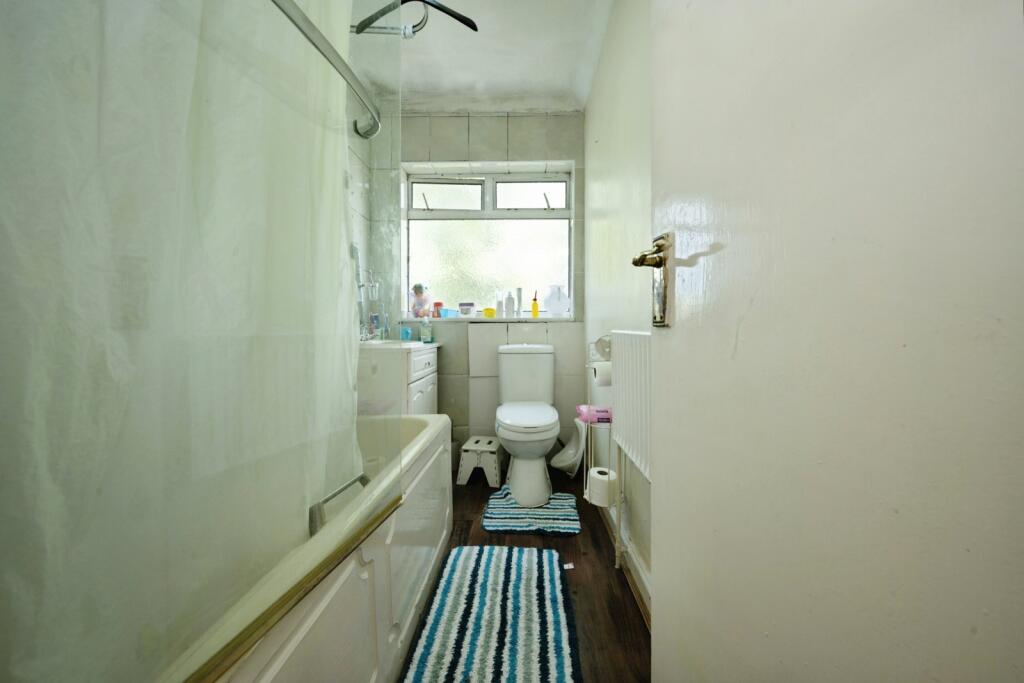 House in Luton - More