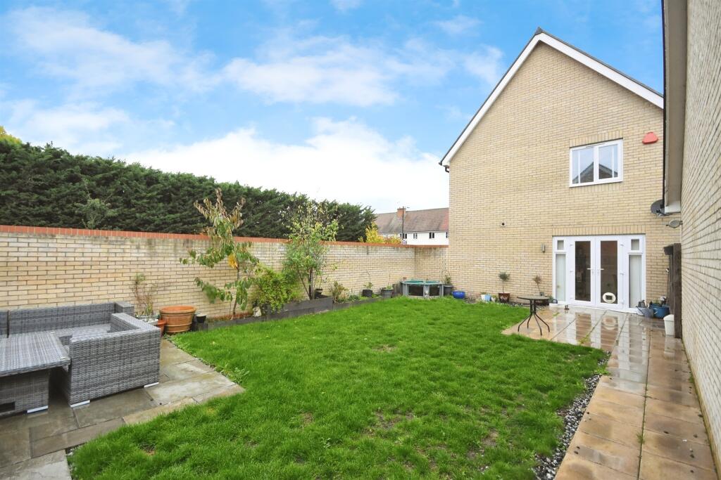 Willis Mead Road, Great Leighs, Chelmsford photo 3
