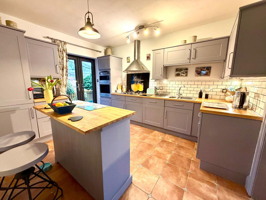 Low Road, Scrooby, Doncaster, DN10 6AG photo 3
