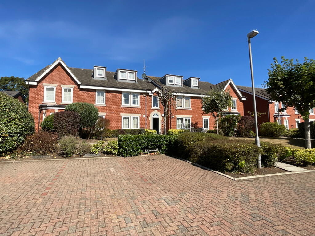 Apartment in Preston - View 2