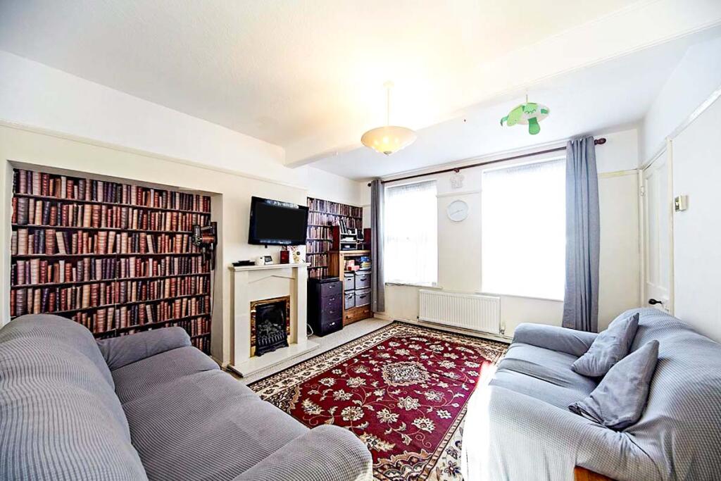 Leof Crescent, London, SE6 photo 2