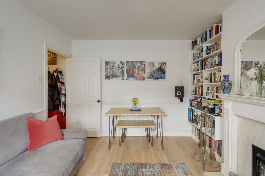 Apartment in London - View 4