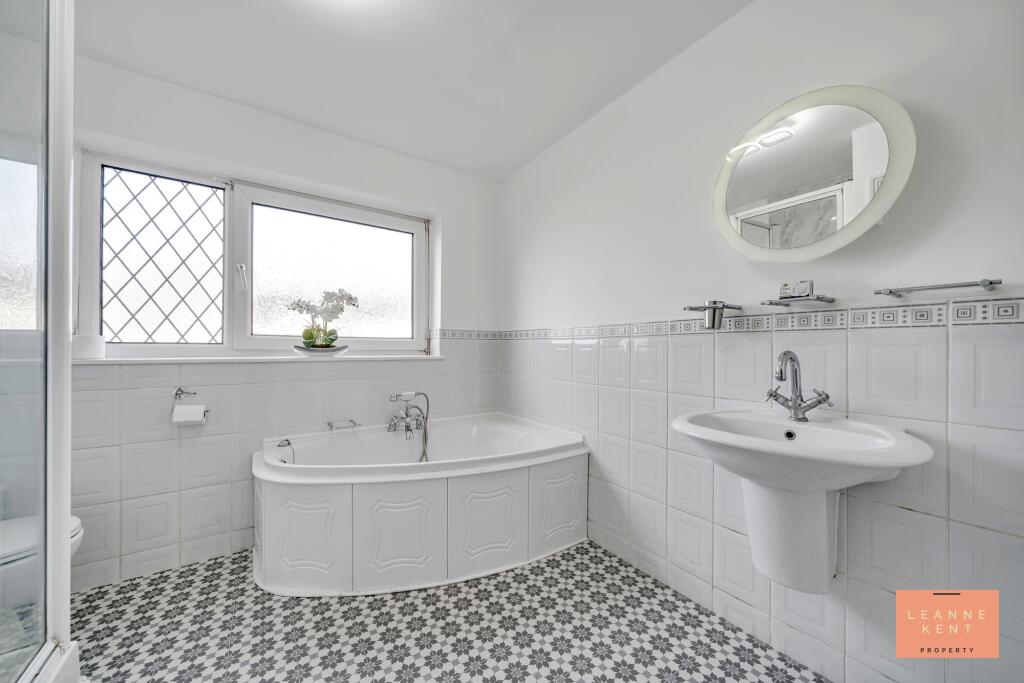 Upper Glyn Gwyn Street, Trethomas, CF83 photo 4