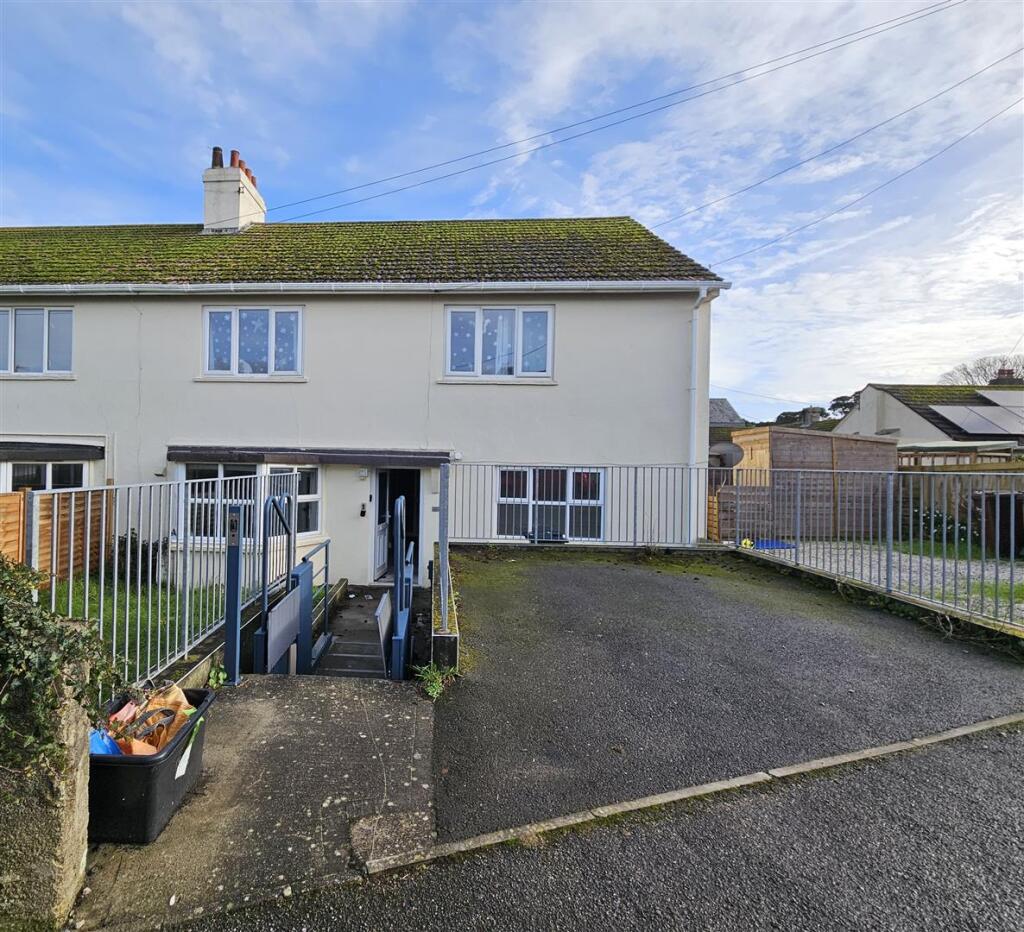 Main image of property: Windmill, Fowey