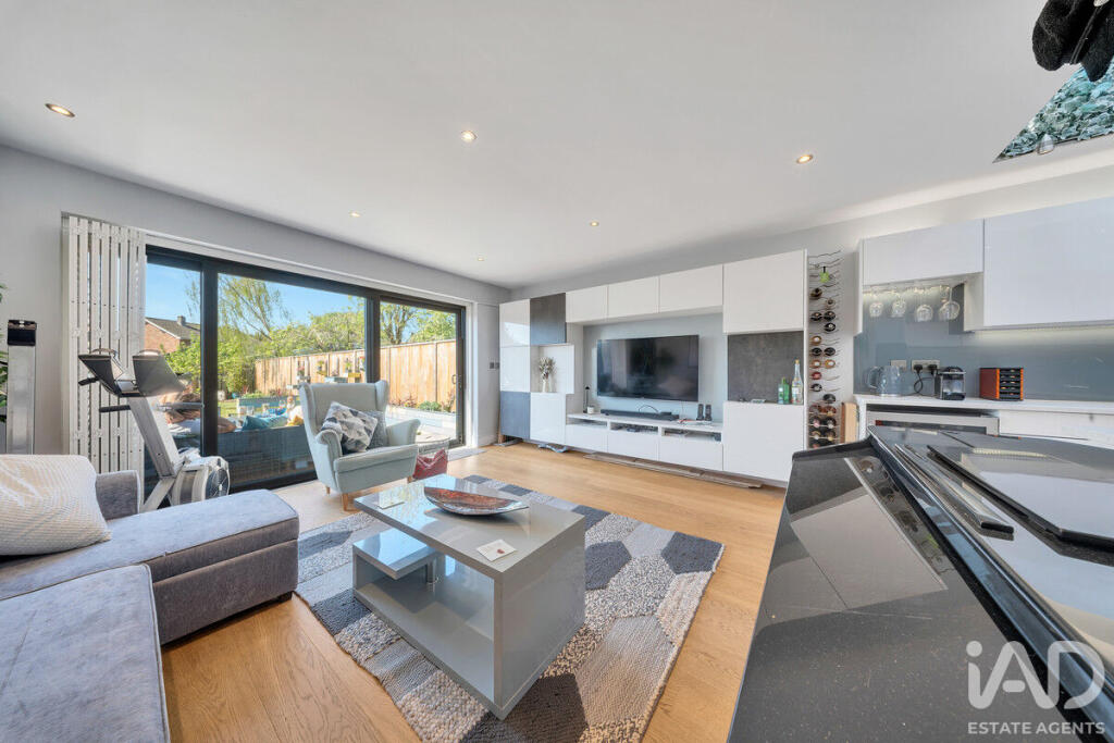House in Ely - View 4