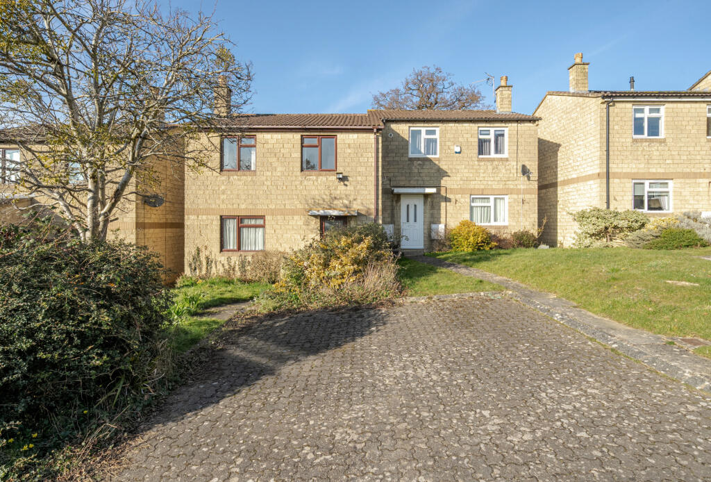 Main image of property: Blackbird Court, Stonehouse, Gloucestershire, GL10