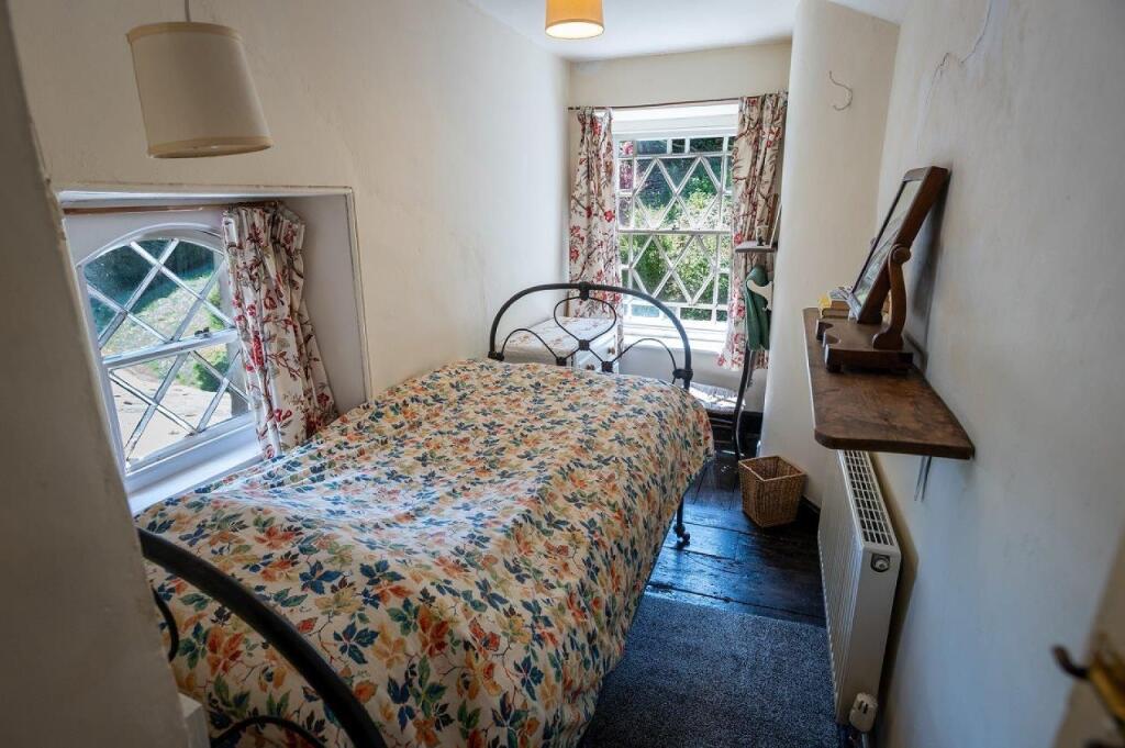 Pantlludw, Machynlleth, Powys, SY20 9JR - More